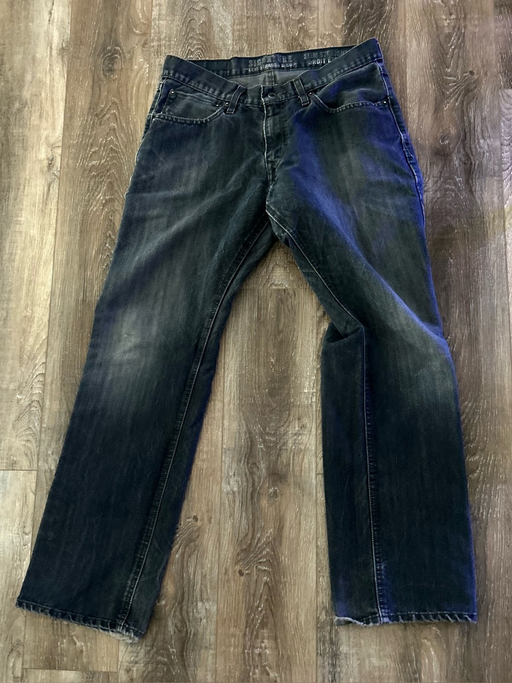 Levi's Men's Black Relaxed Straight Jeans